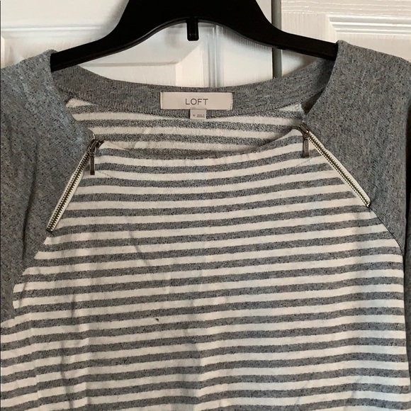 Top - Picture 2 of 3